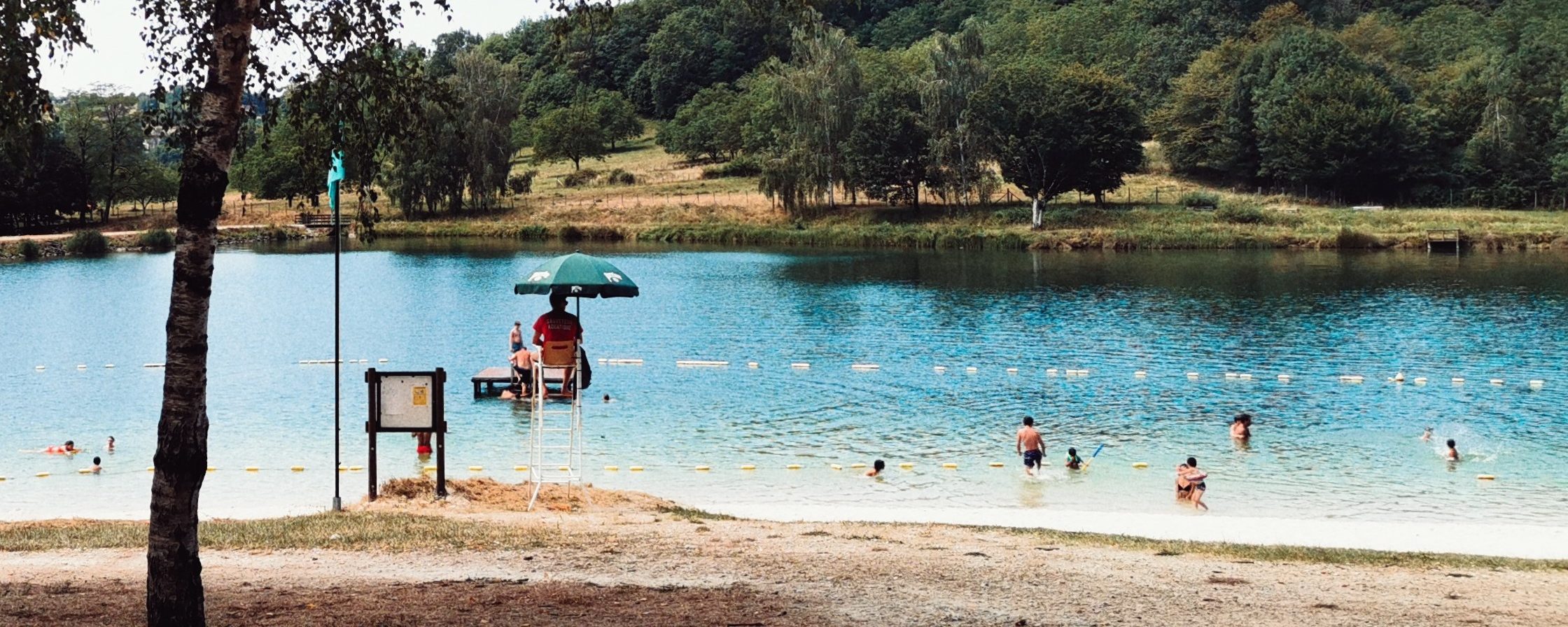 baignade-a-nantheuil-aspect-ratio-2000-800