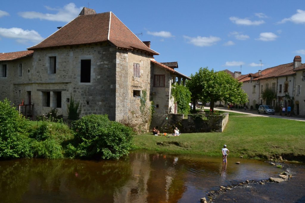 saint-jean-de-cole-plus-beau-village-de-france-2