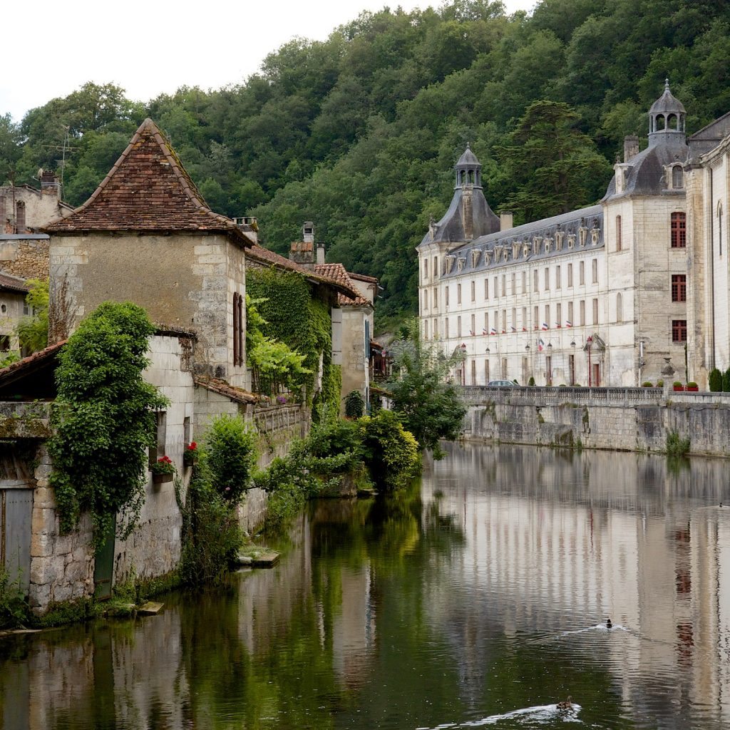 abbaye-et-riviere-brantomecftessierotpdb