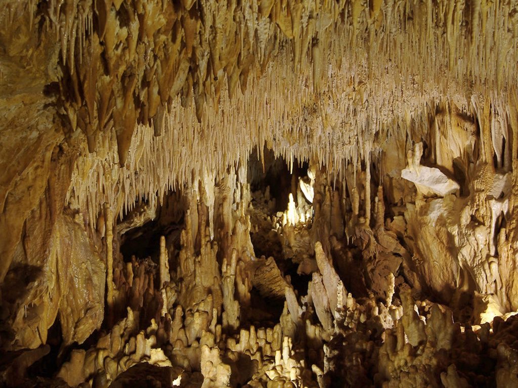 derniere-salle-grotte-villars