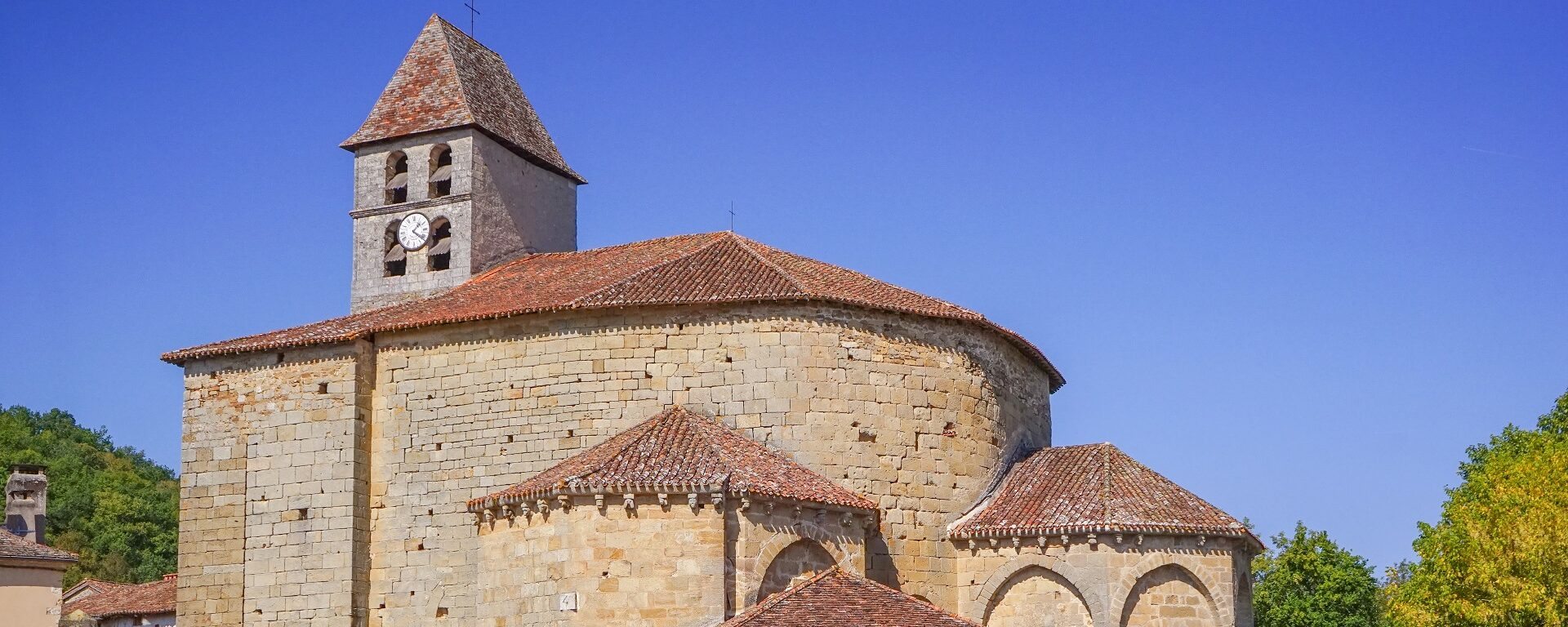 saint-jean-de-cole-eglise-flow-velo_aurelie-stapf-porteurdesonge-aspect-ratio-2000-800