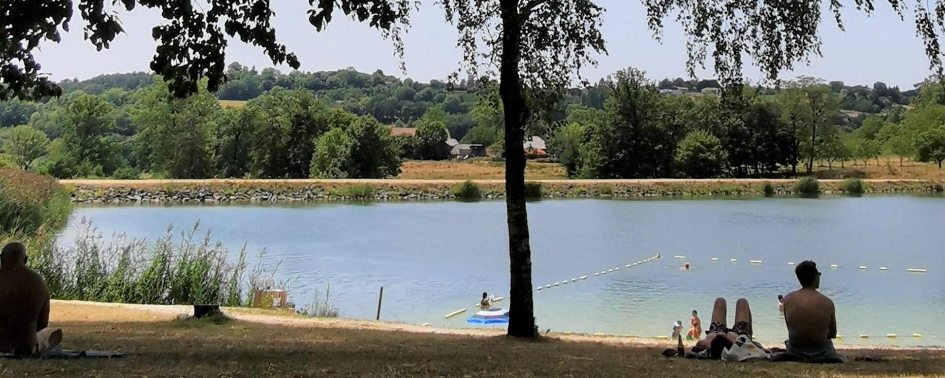 etang-des-gresilles-nantheuilot-perigordlimousin1-1-aspect-ratio-2000-800