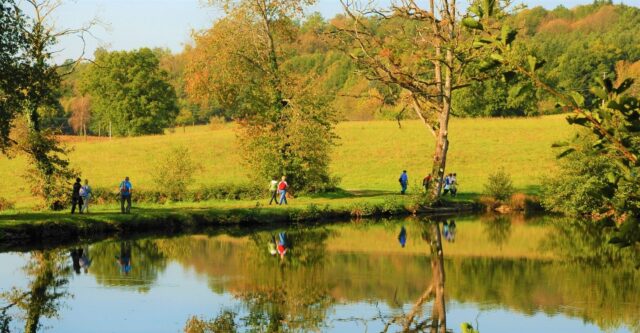 c-photoc-etang-reflet-randonnee-automne-2