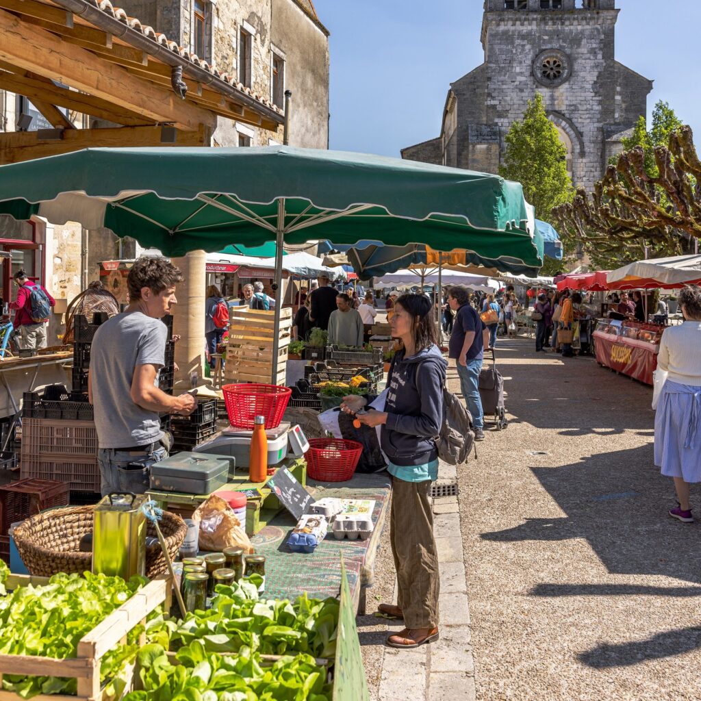 site-web-06-marche-de-thiviers-fs6a8549-experience-flow-velodeclicdecolle