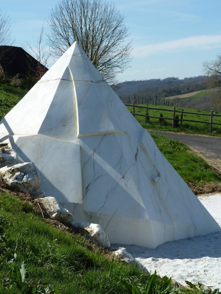 la-pyramide-de-quartz-01-dguignard