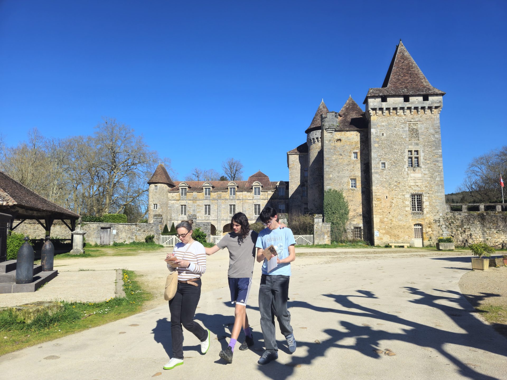 murder-party-saint-jean-de-cole-86
